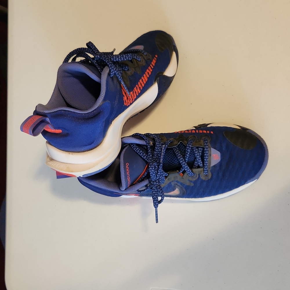Nike Giannis Antetokounmpo, Unisex size 4, Blue/Red/White